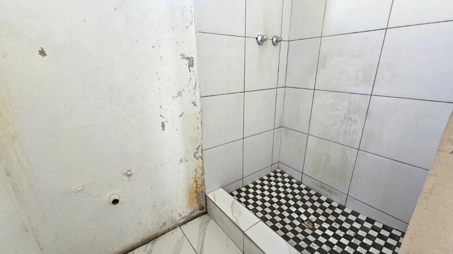 6 Bedroom Property for Sale in Quigney Eastern Cape